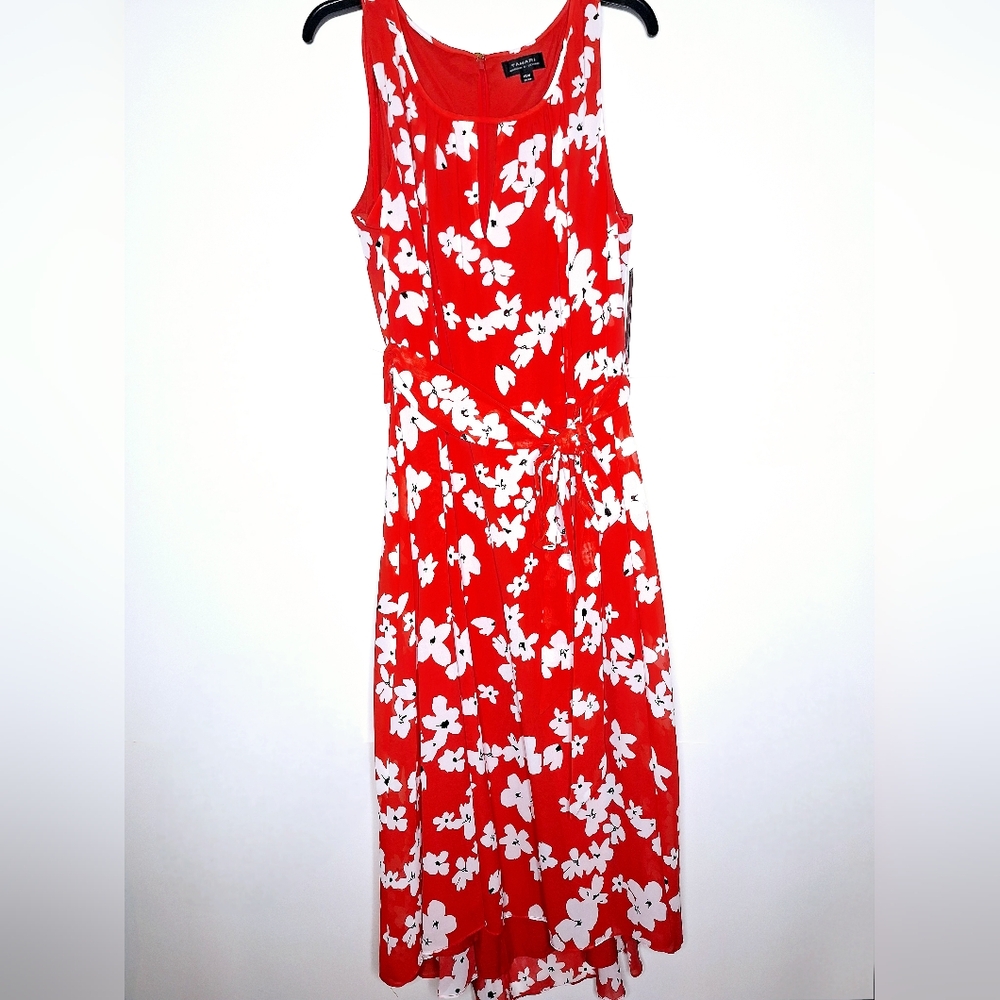 NWT Tahari brand" Fabulous In Florals" Plus-size high-low hem maxi dress.